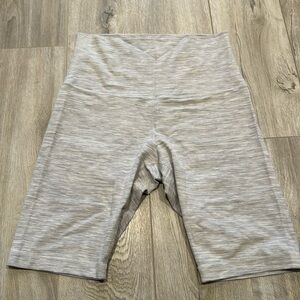 Lululemon align shorts 10” gray and white